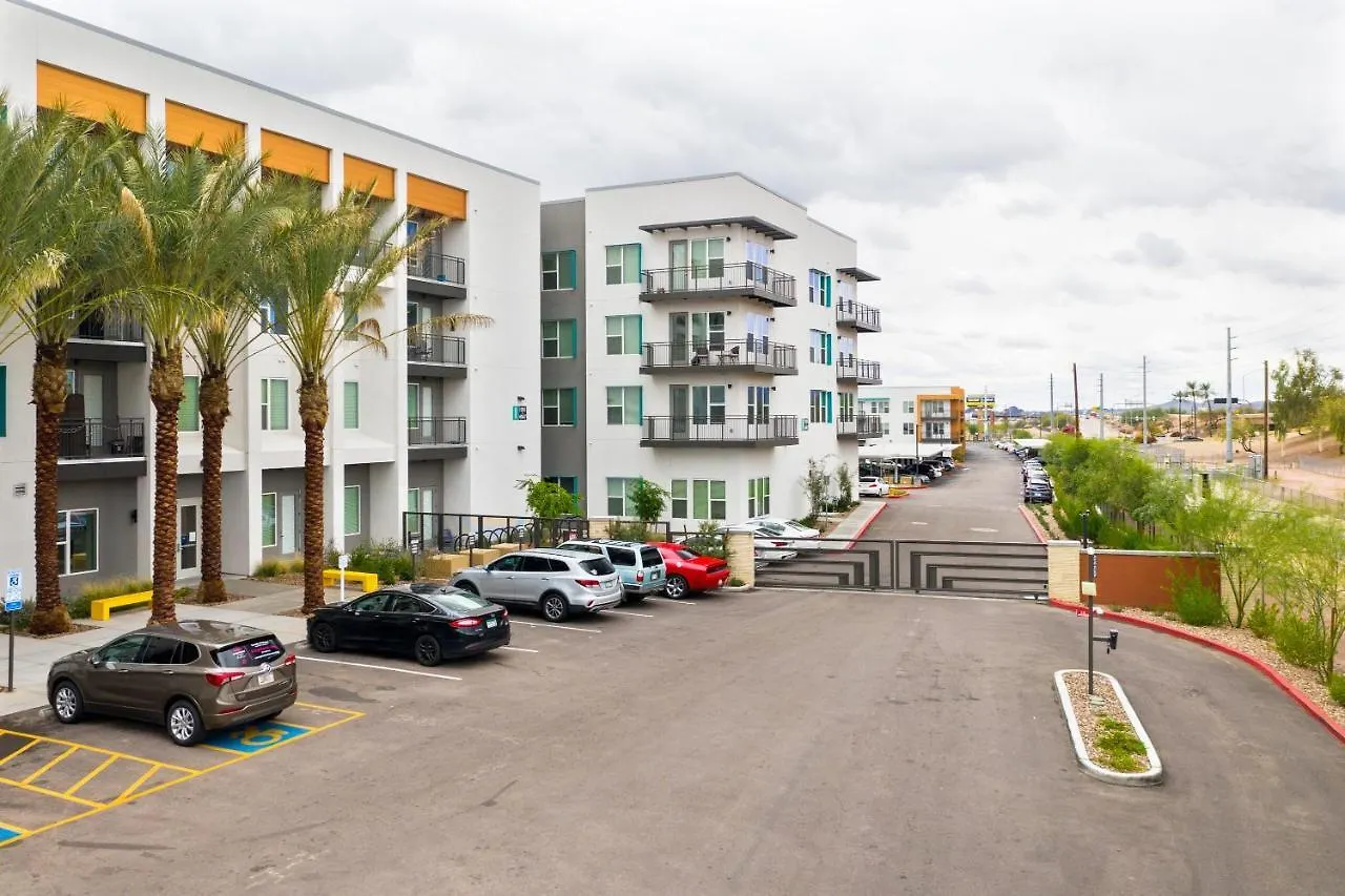 Stay Gia Modern 2Br Apartment With Swimming Pool Phoenix