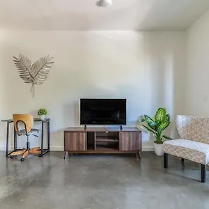 Lux 1 Bd Apartment- Rooftop, Wifi, Pet Friendly , Seattle United States